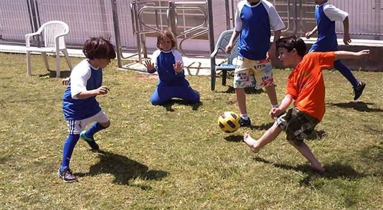 הפעלות לבנים